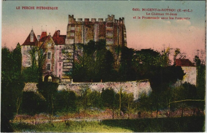 Carte postale ancienne Nogent-le-Rotrou Le Chateau Saint-Jean et la Promenade à Nogent-le-Rotrou