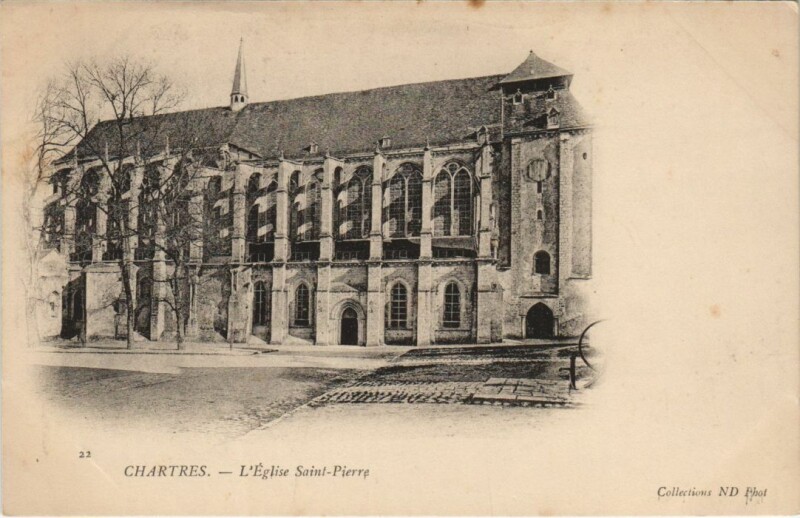 Carte postale ancienne Chartres L'Eglise Saint-Pierre France à Chartres