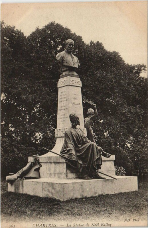Carte postale ancienne Chartres La Statue de Noel Ballay France à Chartres