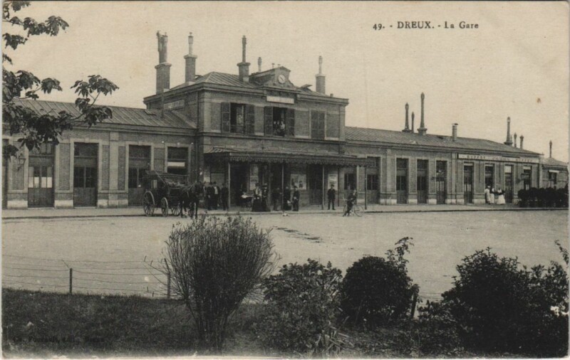 Carte postale ancienne Dreux La Gare France à Dreux