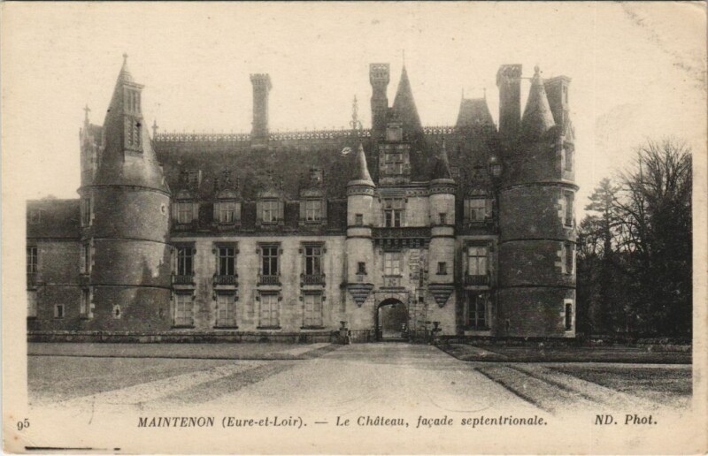 Carte postale ancienne Maintenon Le Chateau, Facade Septentrionale France à Maintenon