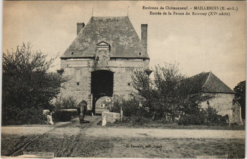 Carte postale ancienne Maillebois Entree de la Ferme du Rouvray France à Maillebois
