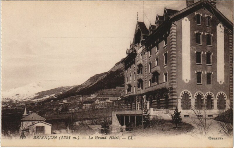 Carte postale ancienne Briancon Le Grand Hotel France