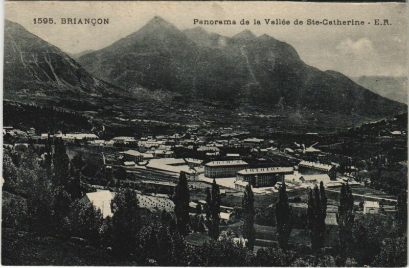 Carte postale ancienne Briancon Panorama de la Vallee de Sainte-Catherine France