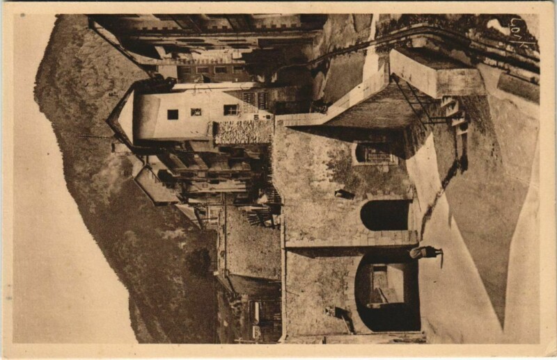 Carte postale ancienne Briancon Porte d'Embrun France à Embrun
