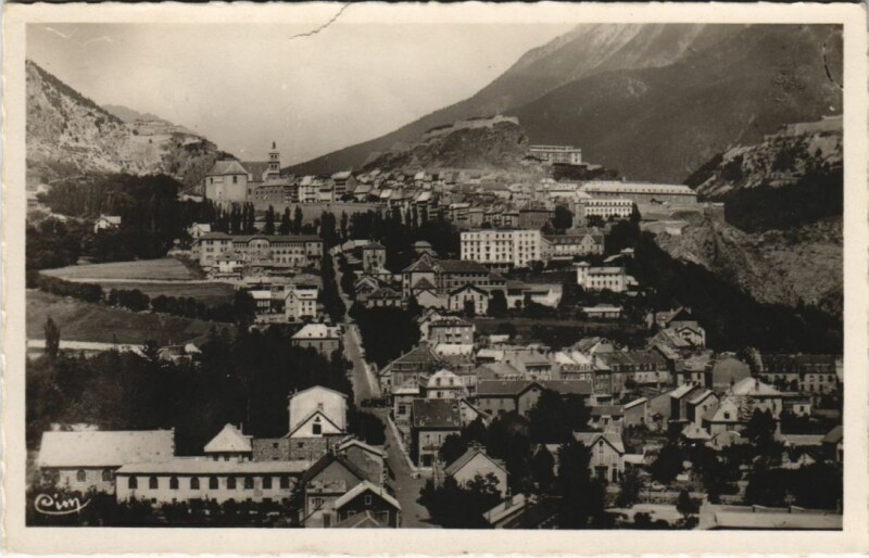 Carte postale ancienne Briancon Vue Generale et Rue de la Republique France