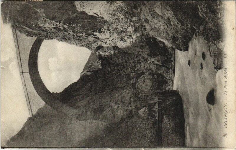 Carte postale ancienne Briancon Le Pont Asfeld France