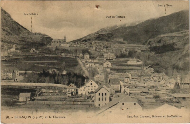 Carte postale ancienne Briancon et la Chaussee France