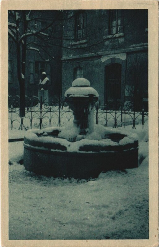 Carte postale ancienne Briancon Fontaine du Pied de Ville France à Briançon