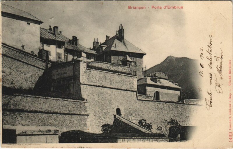 Carte postale ancienne Briancon Porte d'Embrun France à Embrun