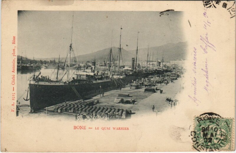 Carte postale ancienne Bone - Le Quai Warnier Ships