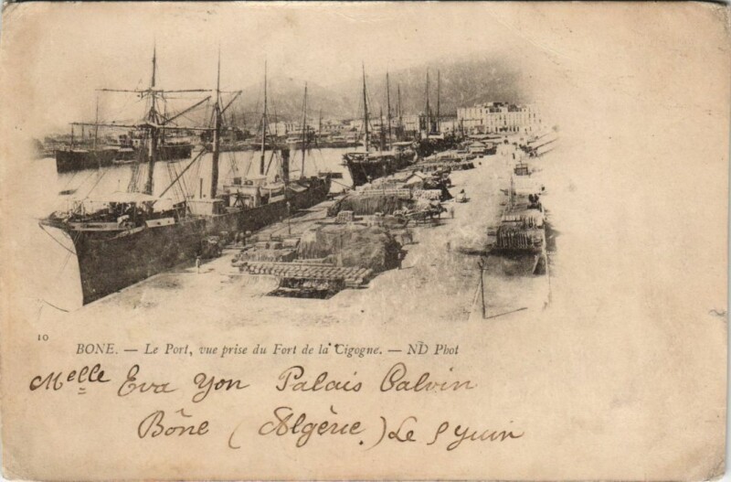 Carte postale ancienne Bone - Le Port Ships