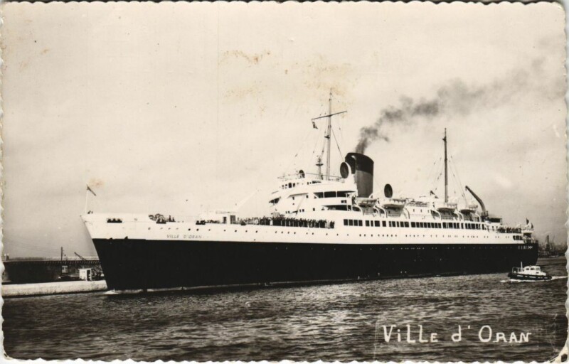 Carte postale ancienne Ville d'Oran - Cie Gle Transatlantique Ships