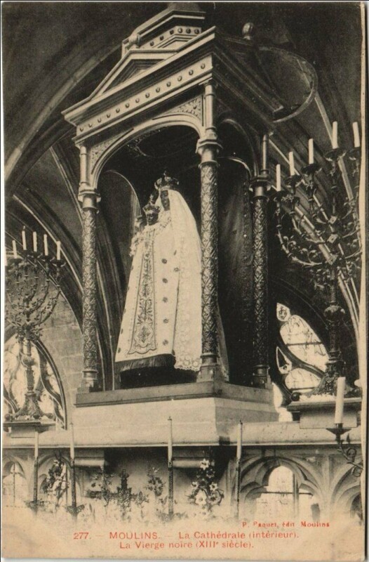 Carte postale ancienne Moulins La Cathedrale ,La Vierge Noire à Moulins