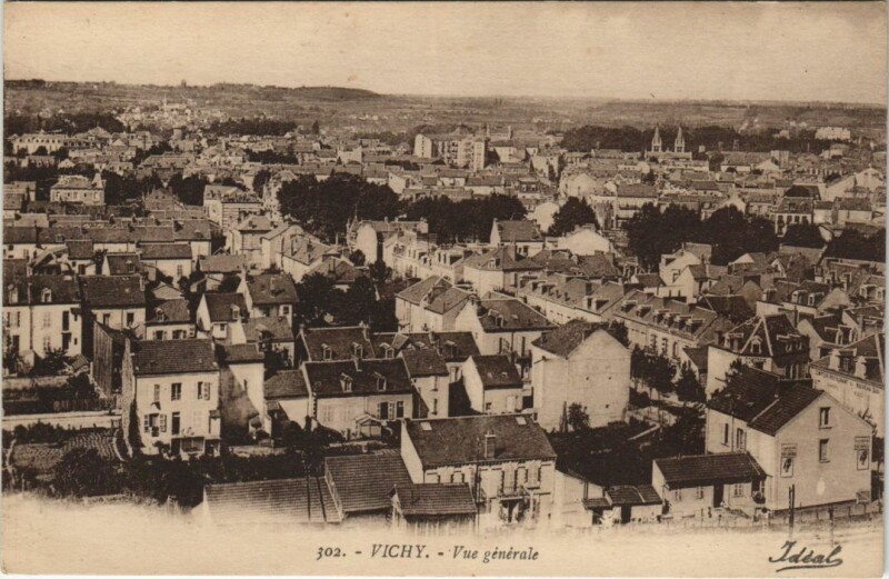 Carte postale ancienne Vichy vue generale à Vichy