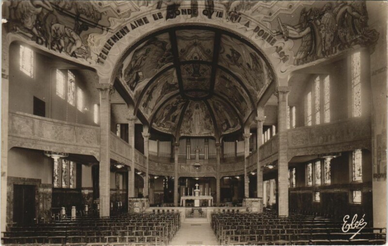 Carte postale ancienne Vichy Notre Dame des Malades ,Interieur à Vichy