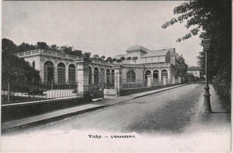 Carte postale ancienne Vichy L'Orangerie à Vichy