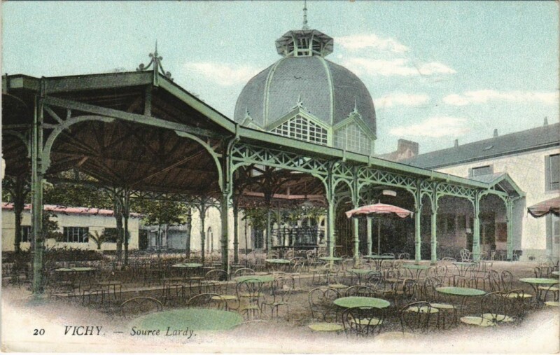 Carte postale ancienne Vichy Source Lardy à Vichy