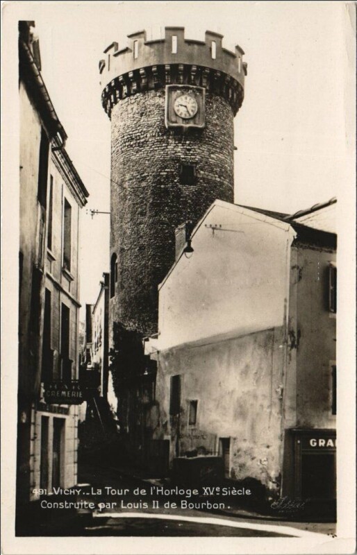 Carte postale ancienne Vichy Tour de l'Horloge à Vichy