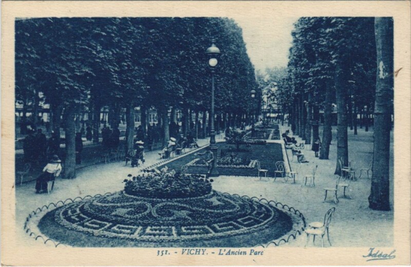 Carte postale ancienne Vichy Ancien Parc à Vichy