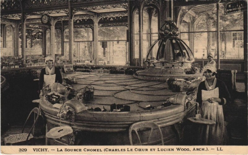 Carte postale ancienne Vichy Source Chomel à Vichy