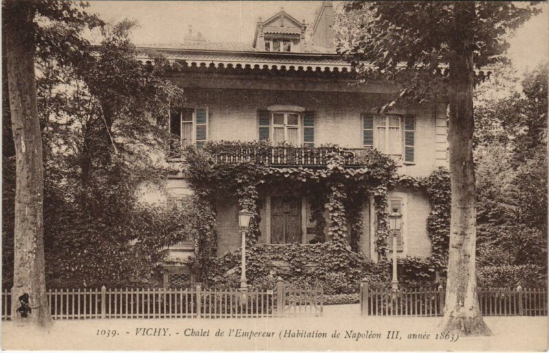 Carte postale ancienne Vichy Chalet de l'Empereur à Vichy