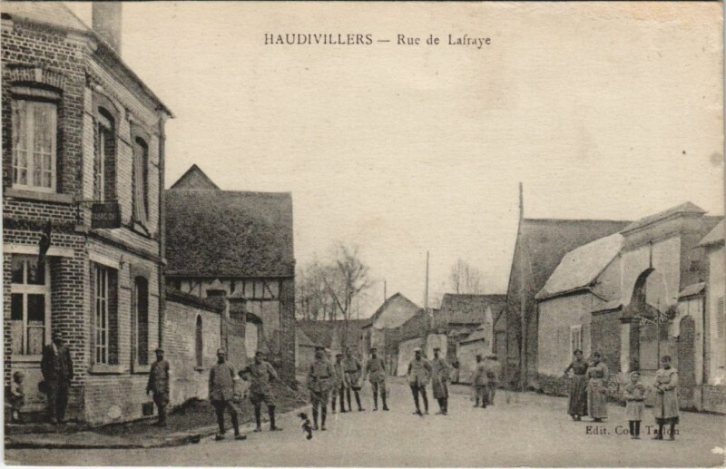 Carte postale ancienne Haudivilliers Rue de Lafraye à Lafraye