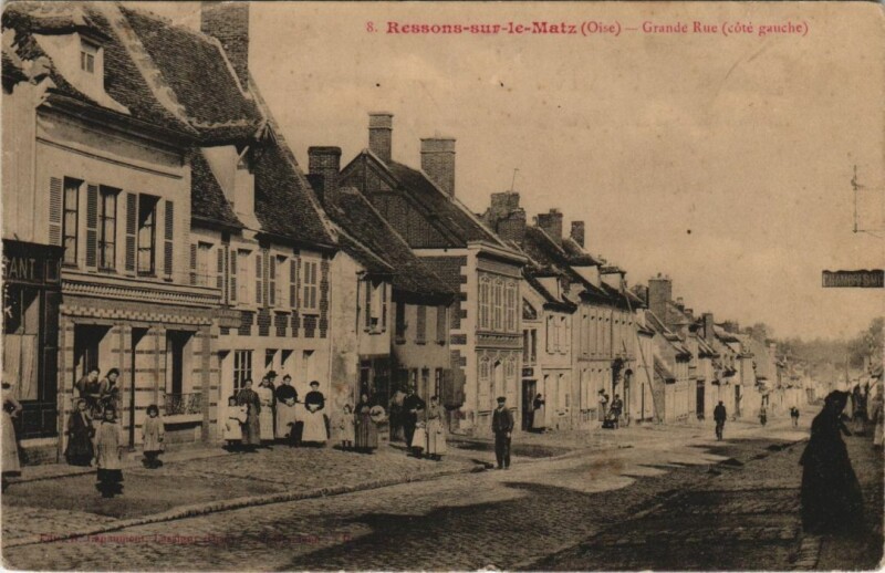 Carte postale ancienne Ressons-sur-Matz Grande Rue - Cote Gauche à Ressons-sur-Matz