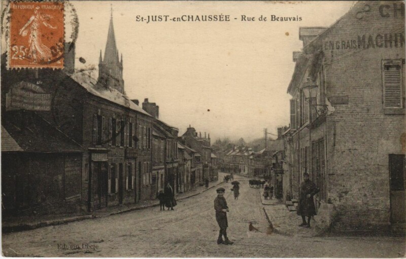 Carte postale ancienne Saint-Jean-aux-Bois Rue de Beauvais à Beauvais