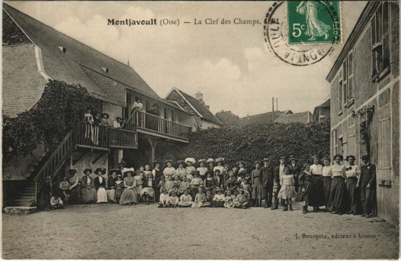 Carte postale ancienne Montjavoult La Clef des Champs à Montjavoult