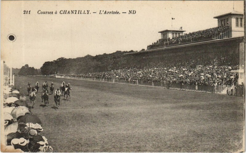 Carte postale ancienne Chantilly Courses a Chantilly - L'Arrivee à Antilly