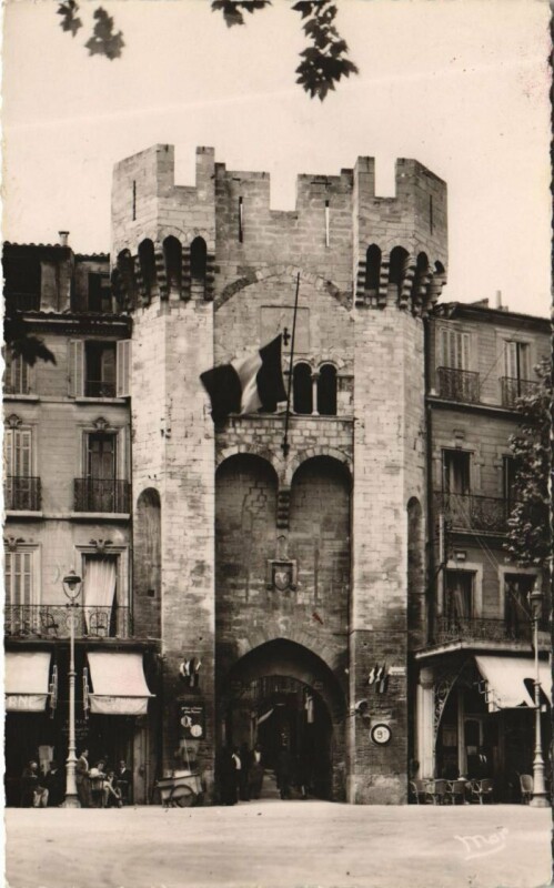 Carte postale ancienne Manosque Porte Saunnerie à Manosque