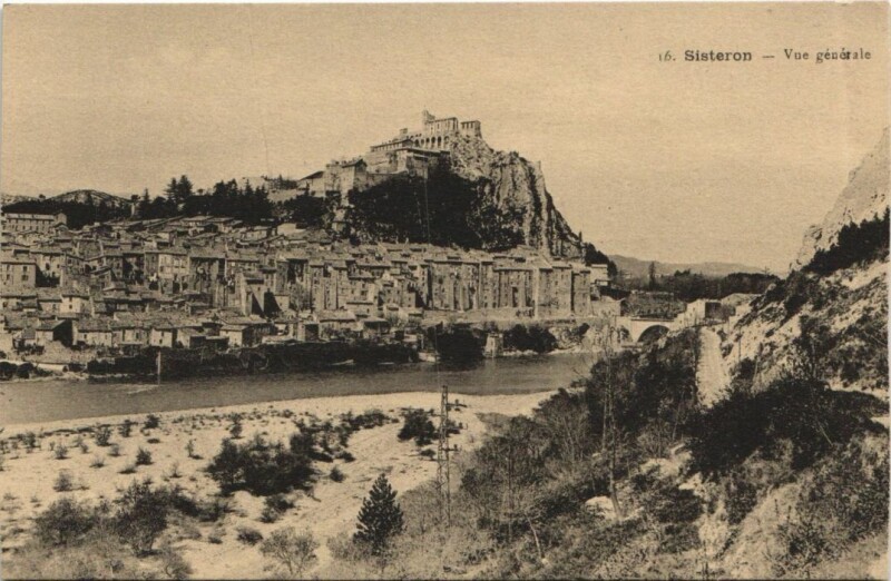 Carte postale ancienne Sisteron Vue Generale à Sisteron