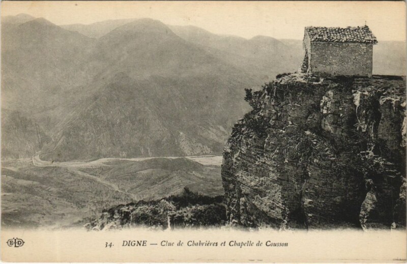 Carte postale ancienne Digne-les-Bains Clue de Chabrieres et Chapelle de Cousson à Digne-les-Bains