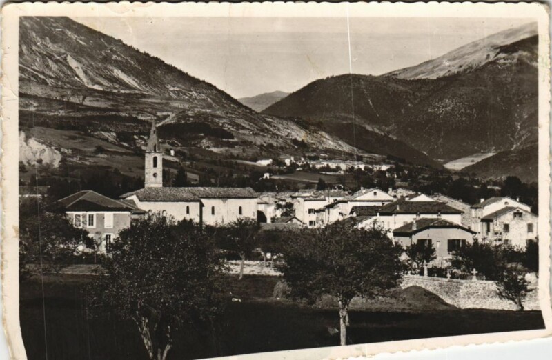 Carte postale ancienne Saint-Andre-les-Alpes Vue Generale