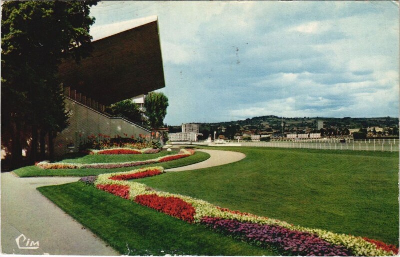 Carte postale ancienne Vichy L'Hippodrome à Vichy