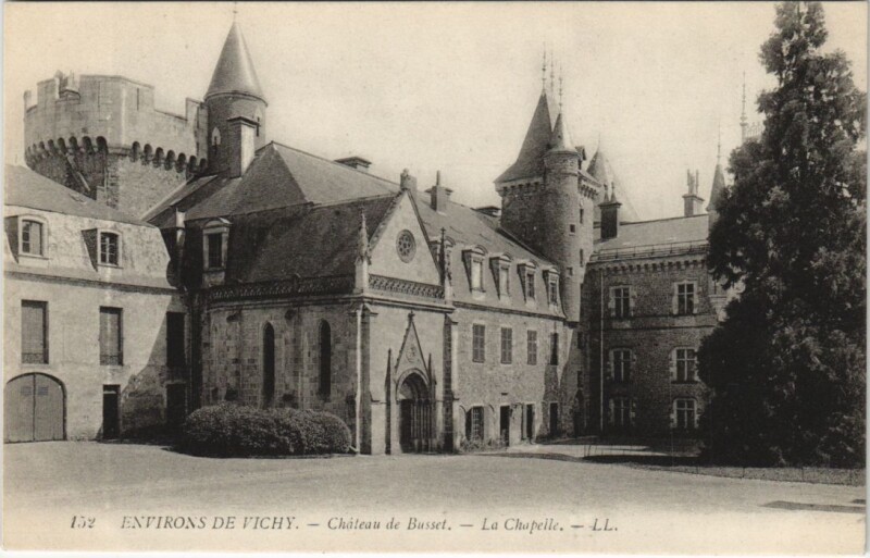 Carte postale ancienne Env. De Vichy Chateau de Busset à Busset