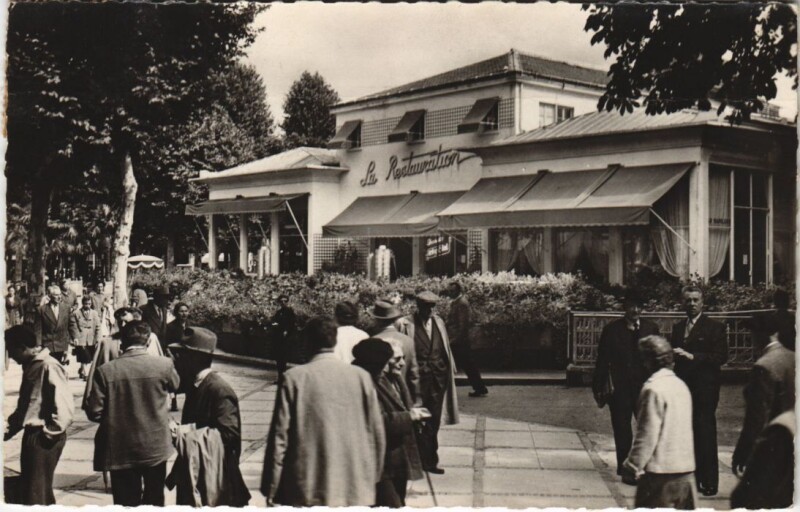 Carte postale ancienne Vichy La Restauration à Vichy