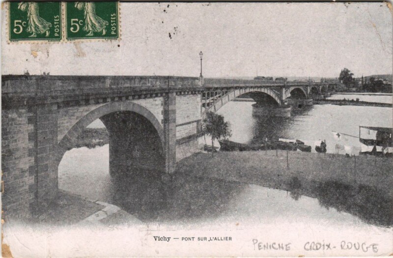 Carte postale ancienne Vichy Pont sur l'Allier à Vichy