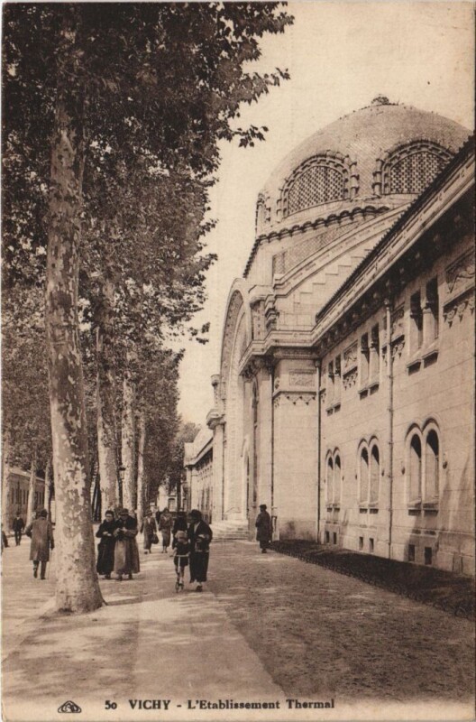 Carte postale ancienne Vichy Etablissement Thermal à Vichy