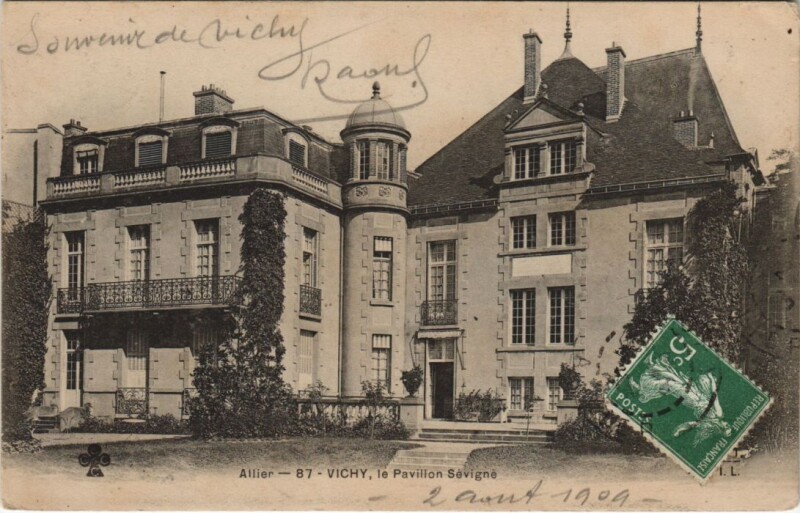 Carte postale ancienne Vichy Pavillon Sevigne à Vichy