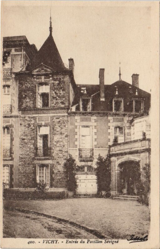 Carte postale ancienne Vichy Pavillon Sevigne , Entree à Vichy