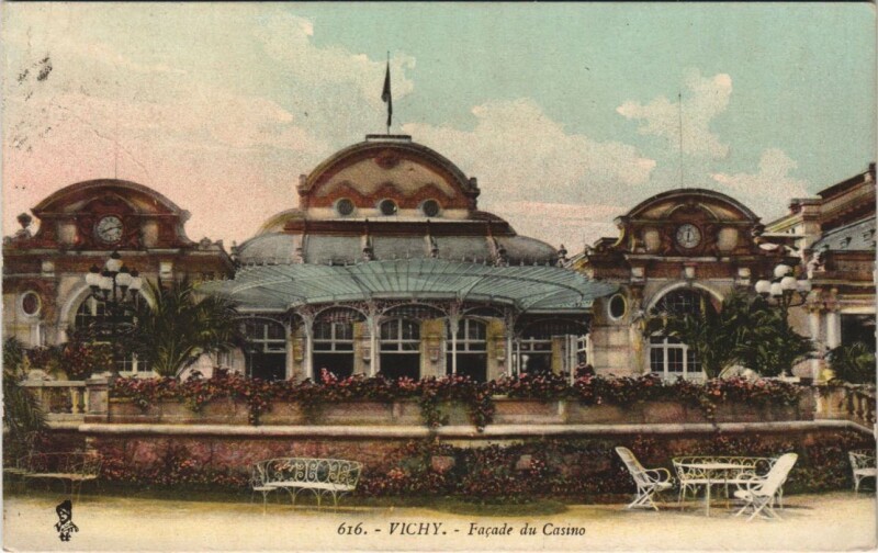 Carte postale ancienne Vichy Facade du Casino à Vichy