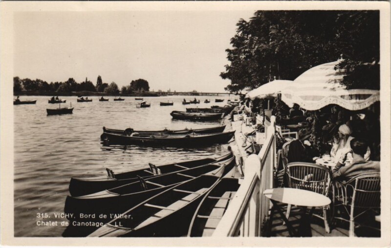Carte postale ancienne Vichy Bords de l'Allier à Vichy