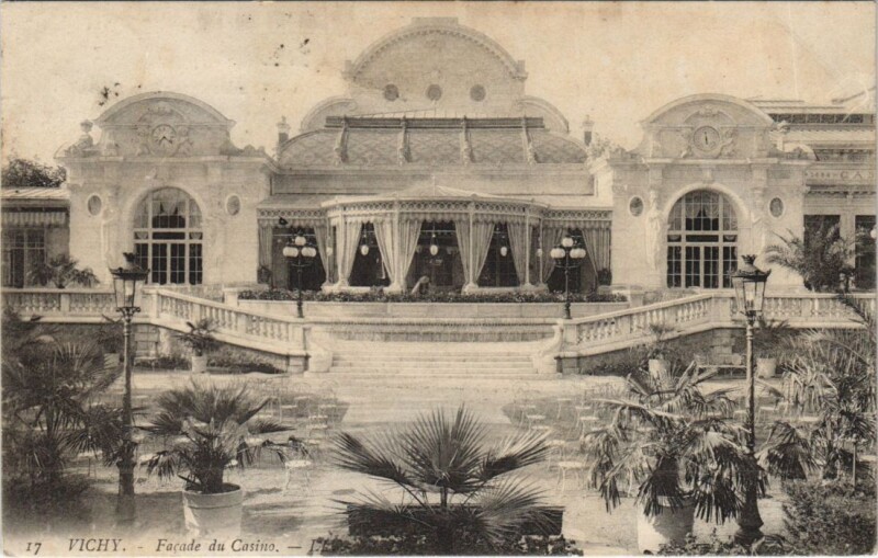 Carte postale ancienne Vichy Facade du Casino à Vichy