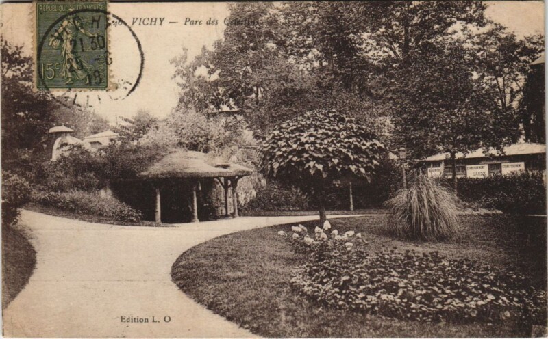 Carte postale ancienne Vichy Parc des Celestins à Vichy