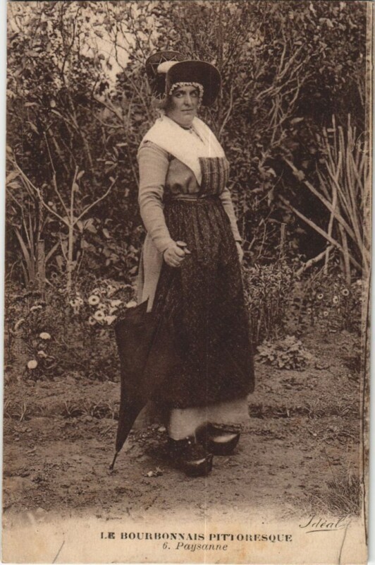 Carte postale ancienne Le Bourbonnais Pittoresque - Paysanne - Type