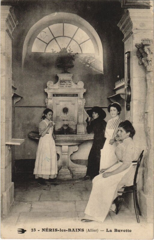 Carte postale ancienne Neris-les-Bains La Buvette