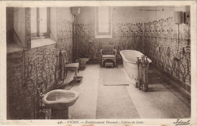 Carte postale ancienne Vichy Etablissement Thermal - Cabine de Luxe à Vichy