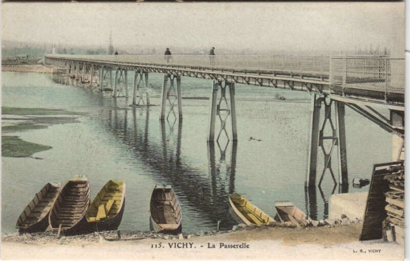 Carte postale ancienne Vichy La Passerelle à Vichy